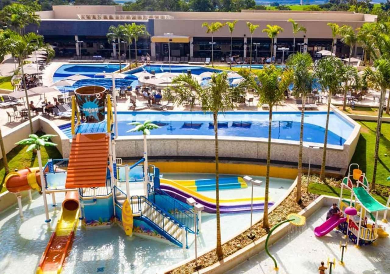 Apartamento No Solar Das Aguas Park Resort